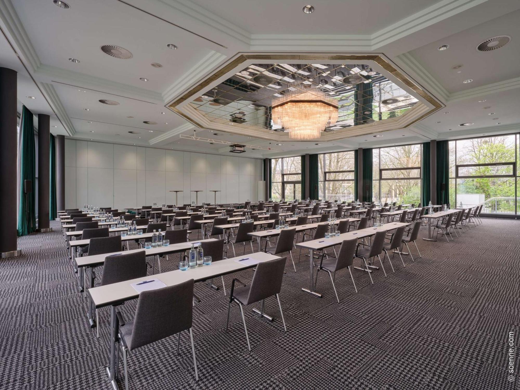 Dorint Pallas Wiesbaden Ngoại thất bức ảnh