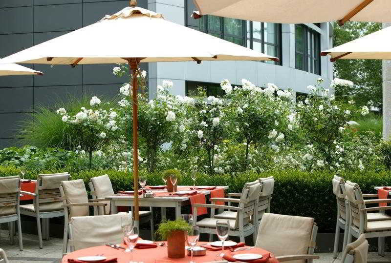 Dorint Pallas Wiesbaden Ngoại thất bức ảnh